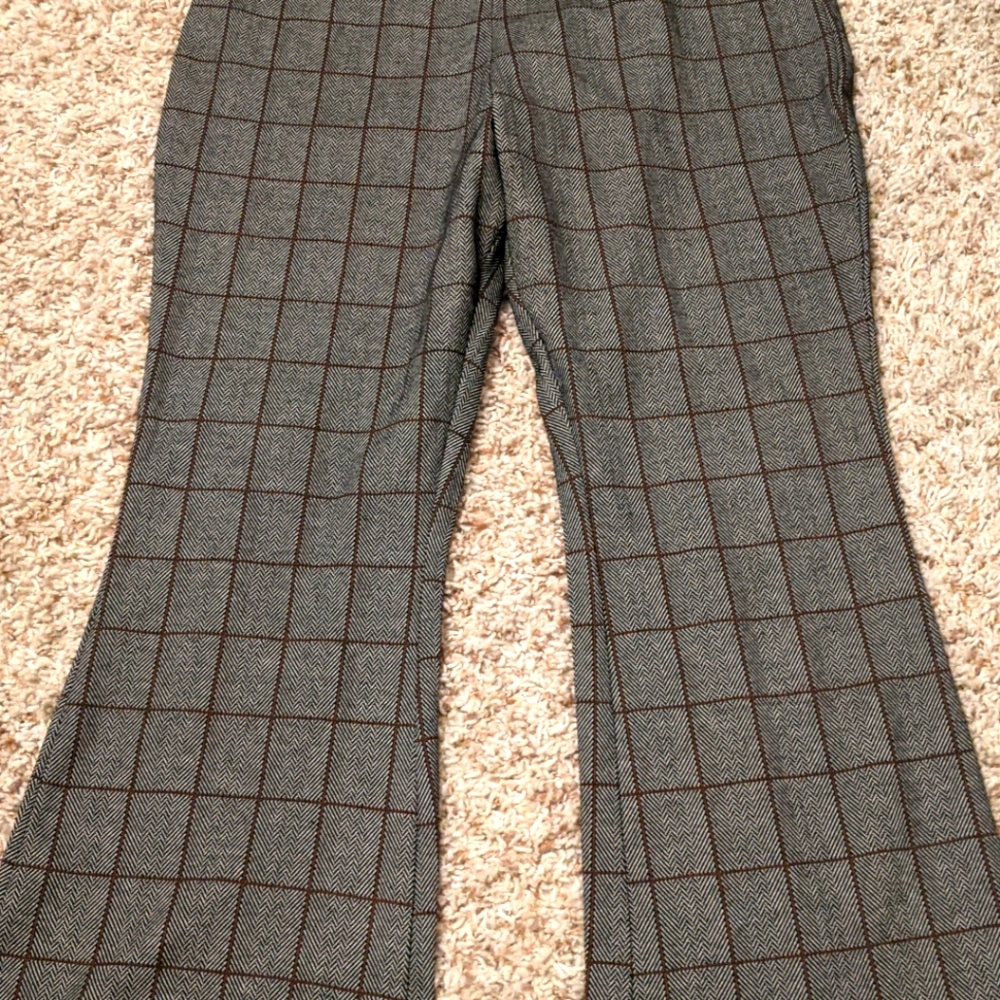 Wide leg trousers